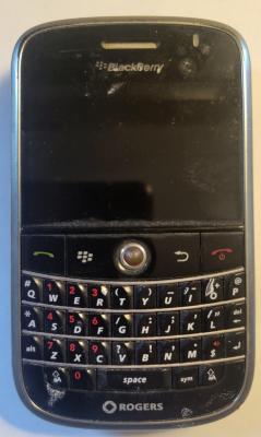 Front of BlackBerry 9000